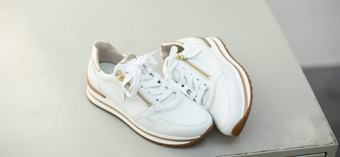 Schoenen Sneakers Sneakers met veters Sneakers met veters wit atletische stijl 