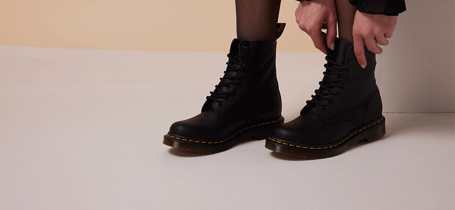 Hoe moet je Dr. Martens inlopen Omoda