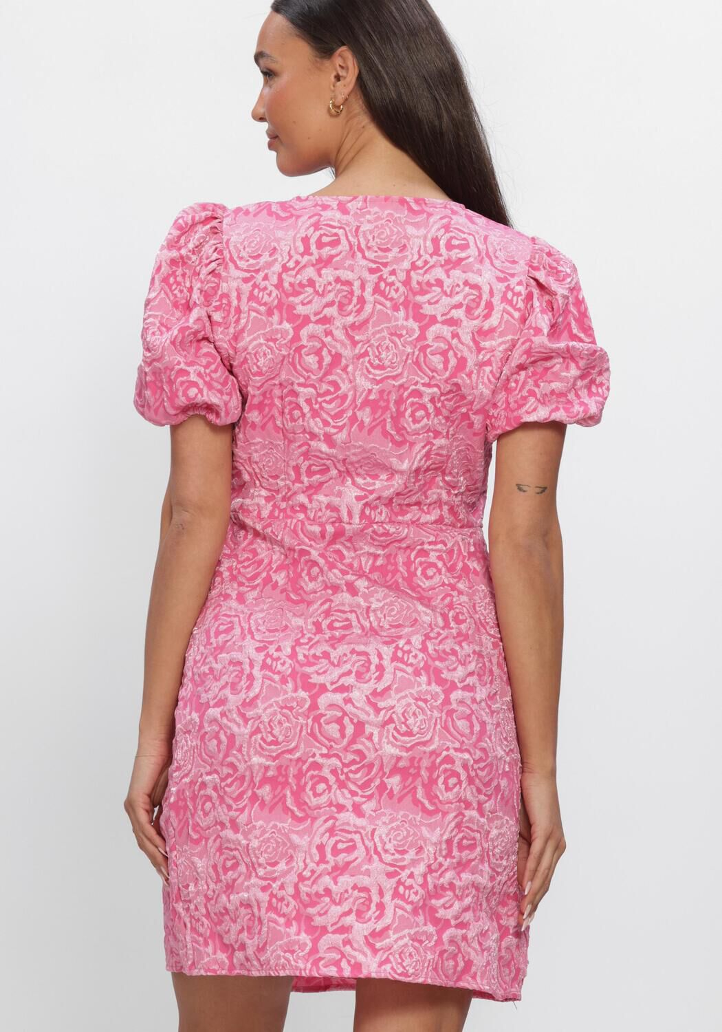 Roze Y.A.S. Jurken YASCARO SS WRAP DRESS - large