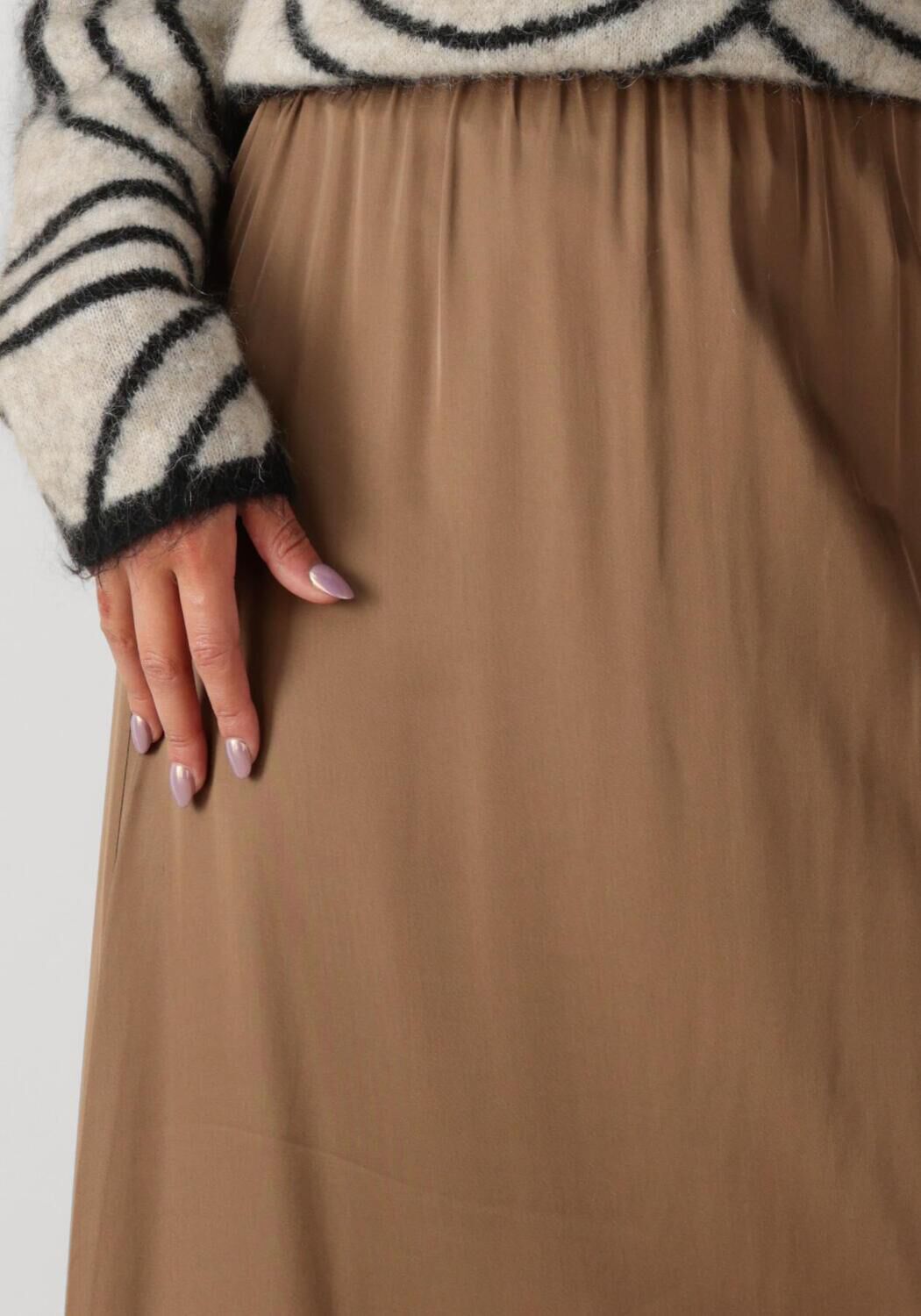 Beige SECOND FEMALE Maxirok ERMINE SKIRT - large