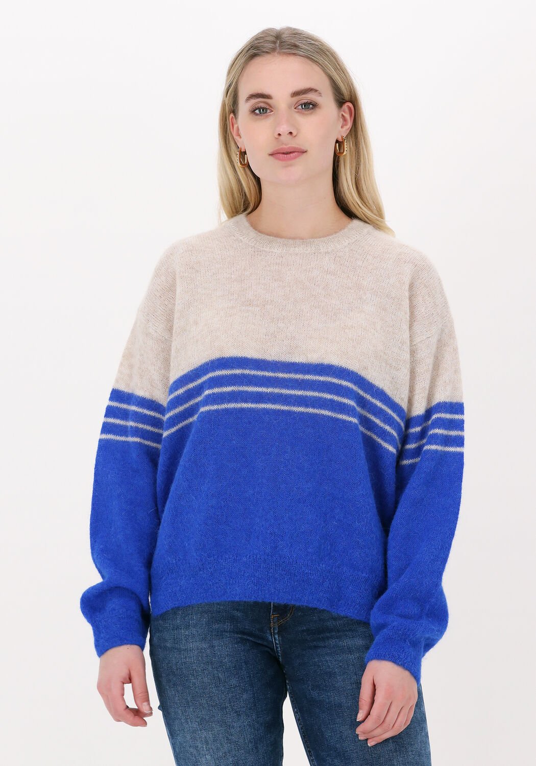 By bar trui store blauw