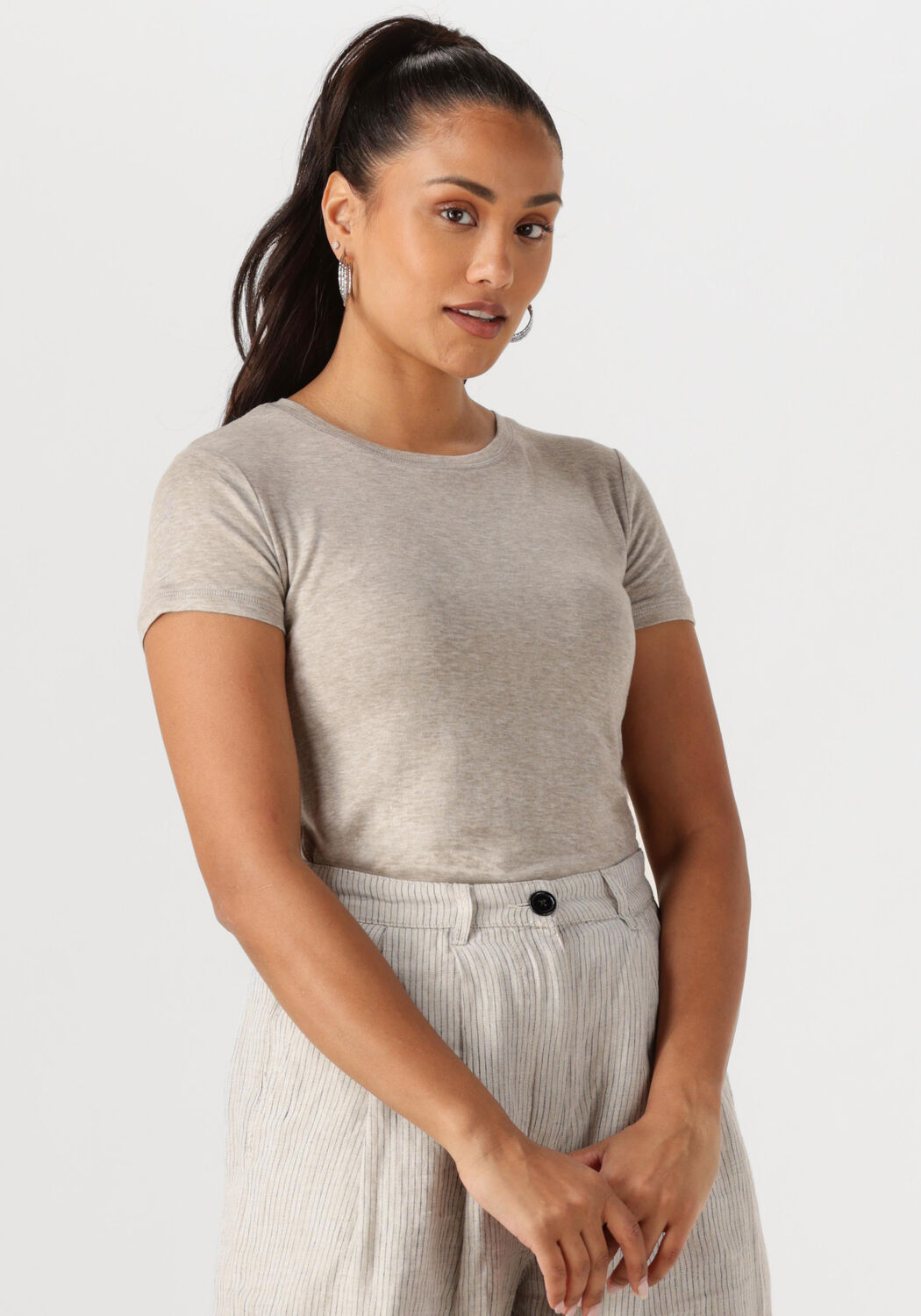 WITHBLACK Dames Tops & T-shirts Wblheather Ss Tee Lichtgrijs