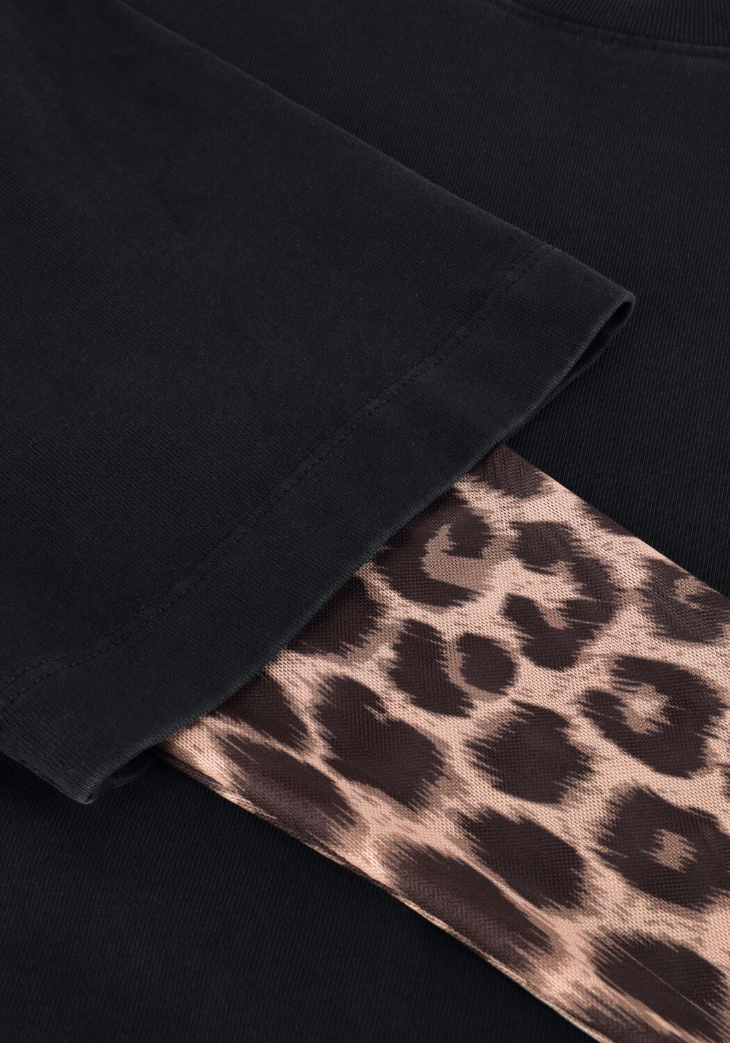 Donkergrijze CATWALK JUNKIE T-shirt LOOSE FIT TSHIRT WITH LEOPARD MESH SLEEVES - large