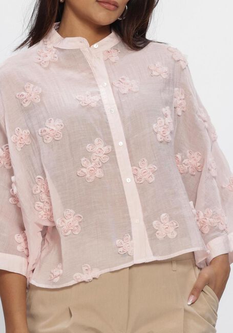 Lichtroze JANSEN AMSTERDAM Blouses MARNEY BLOUSE 3DF1 759 WIDE KIMONO SLEEVE 3D FLOWERS - large