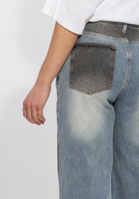 Blauwe HAUTE L'AMITI&Eacute; Wide jeans TWO-TONE PATCH TALL JEANS - large