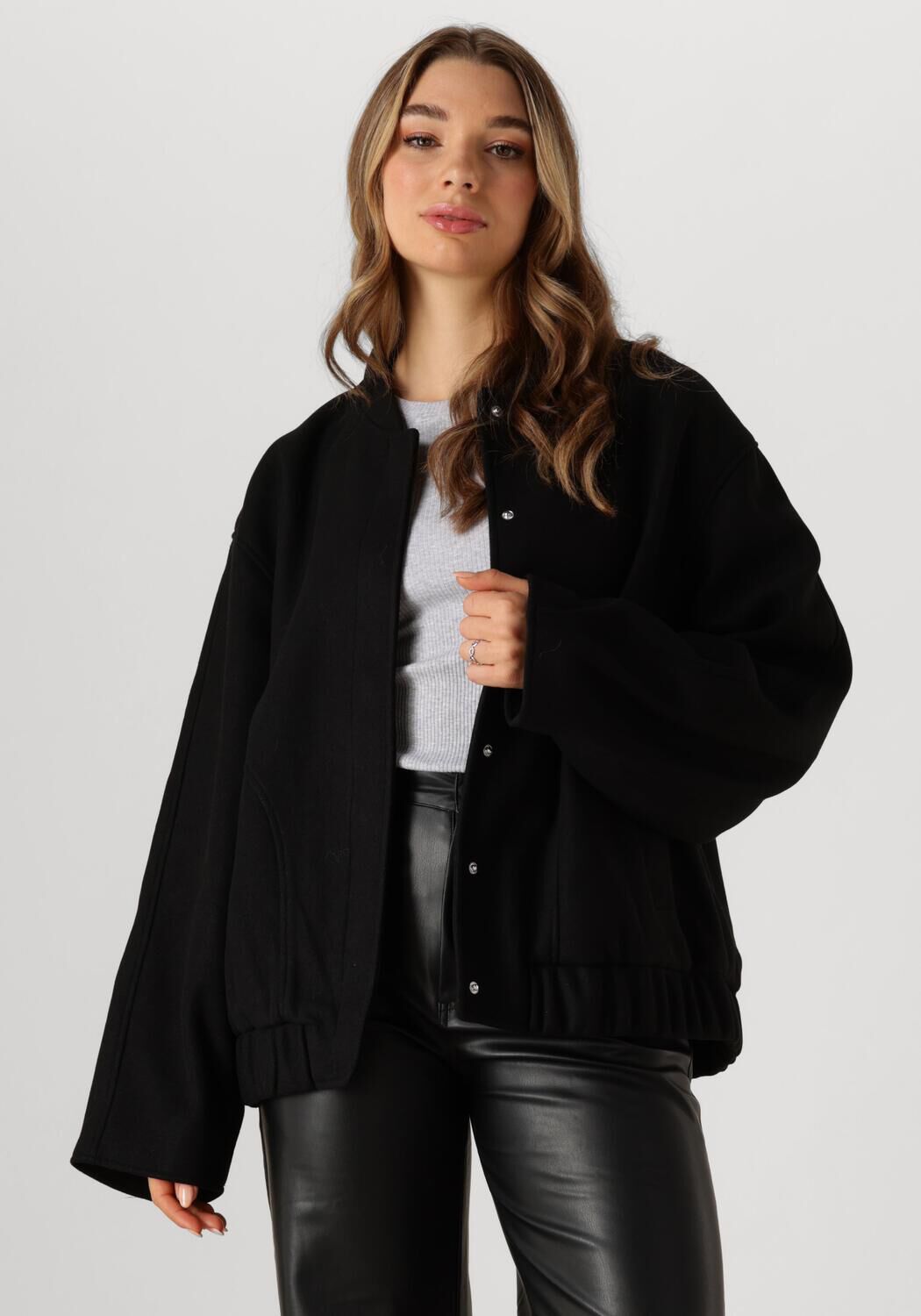 EDITED Dames Jassen Oversize Geena Bomber Zwart