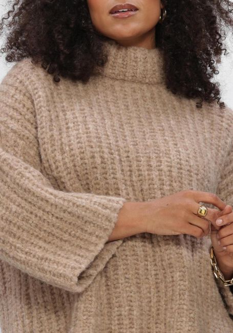 Beige SUMMUM Trui OVERSIZED SWEATER CUSHY WOOL BLEND - large