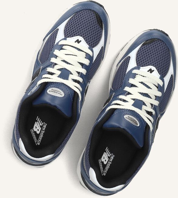 Blauwe NEW BALANCE Lage sneakers M2002 D Blauwe NEW BALANCE Lage sneakers M2002 D - large