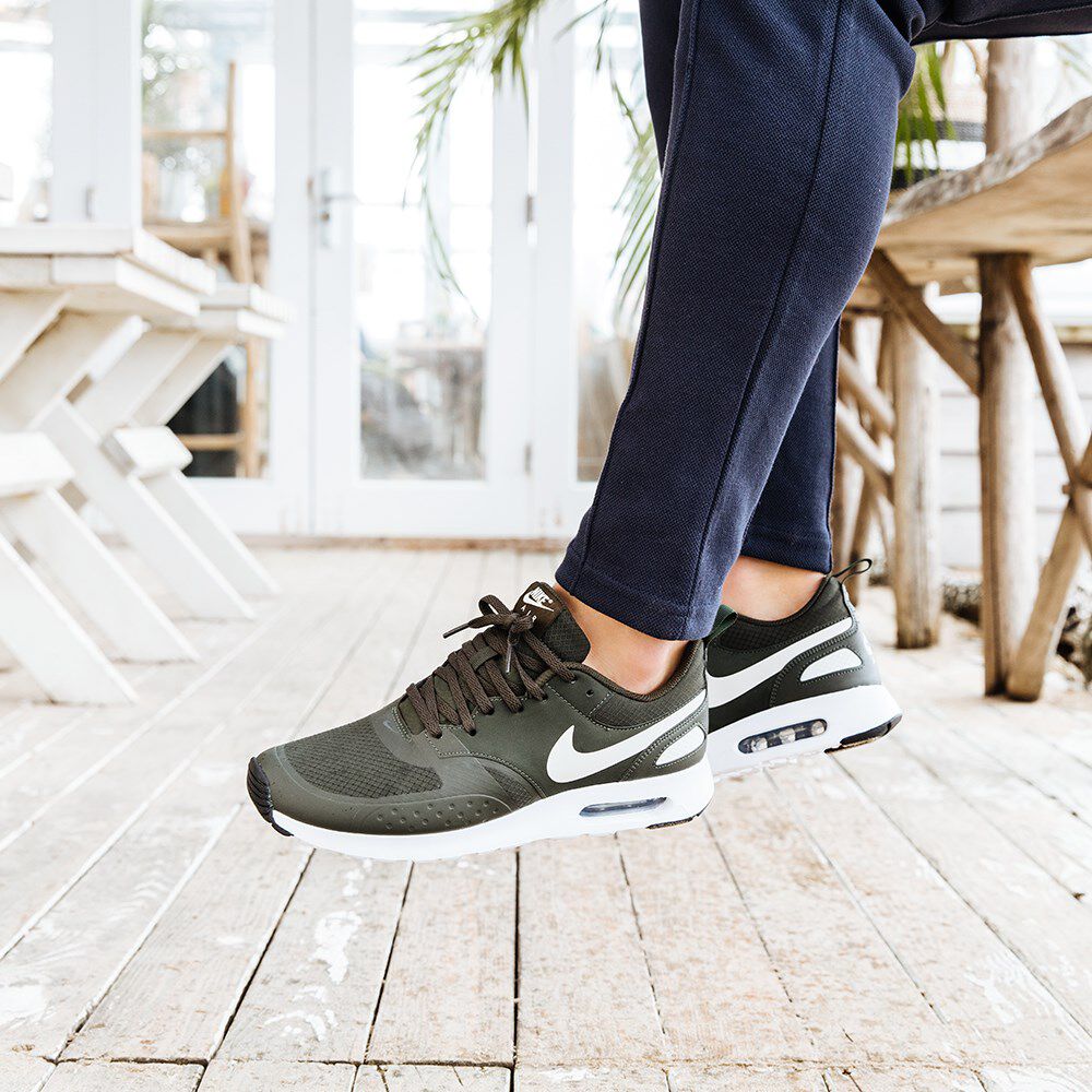 Nike air max thea zwart groen hot sale