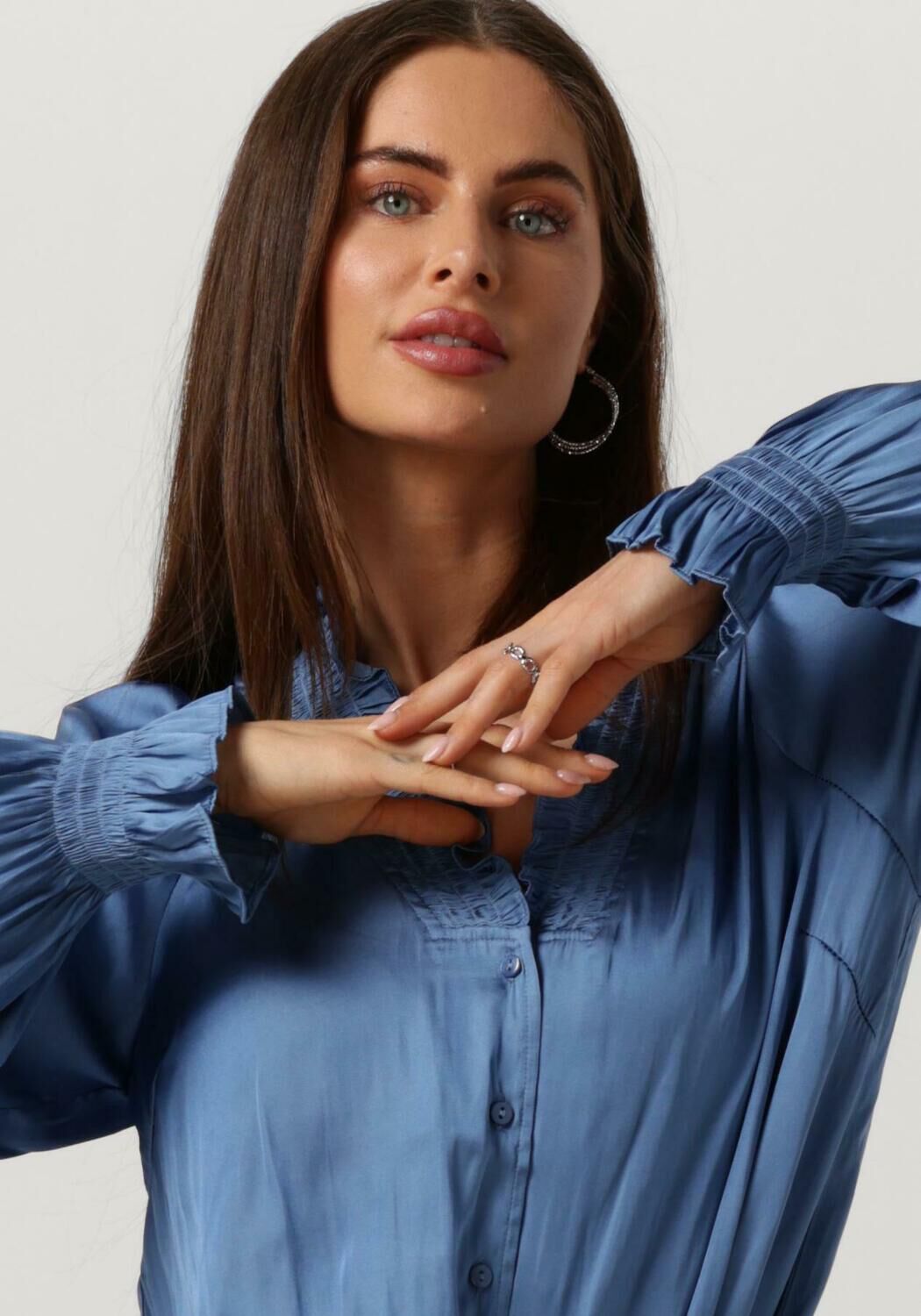 NEO NOIR Dames Blouses Brielle Satin Blouse Blauw