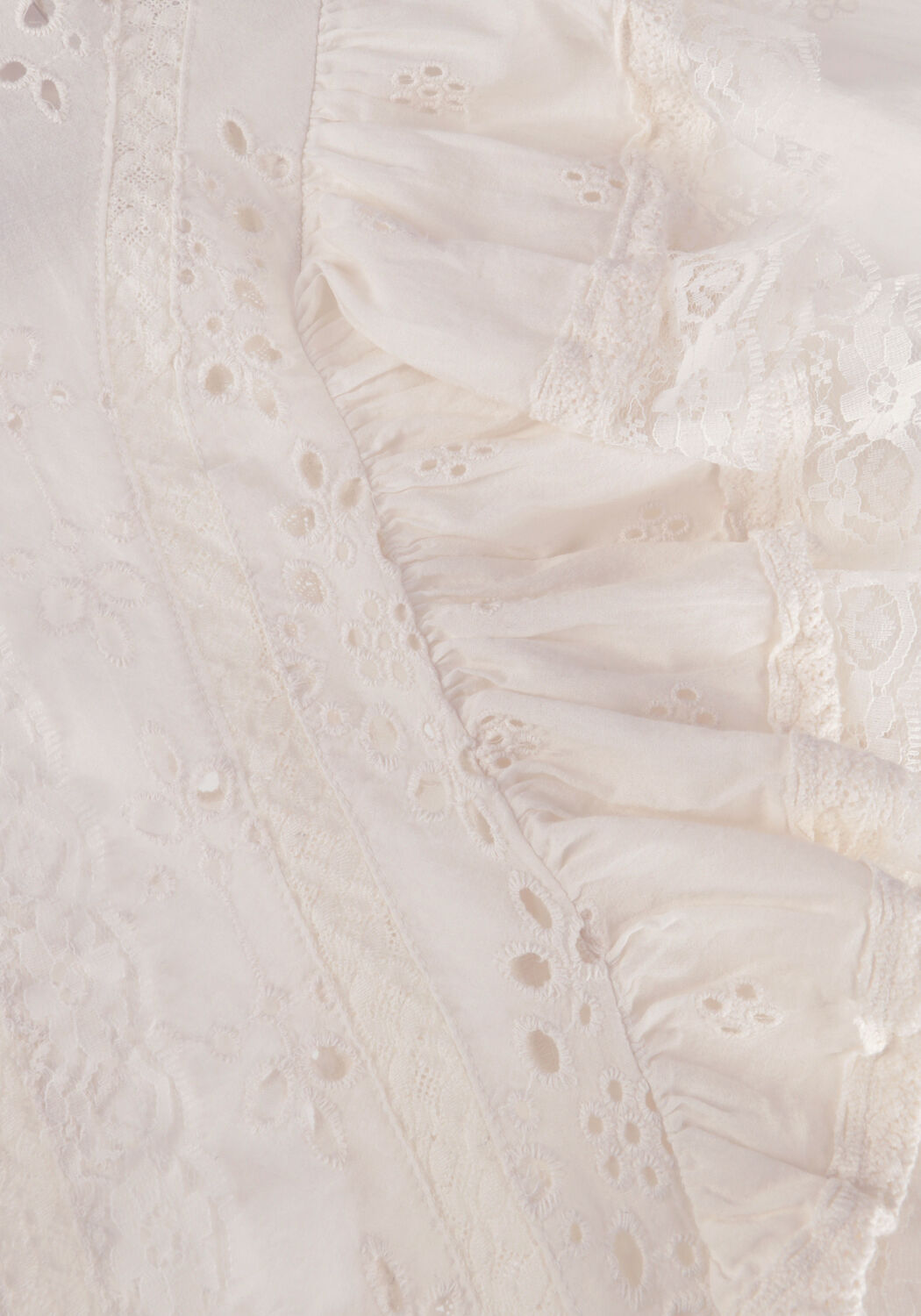 Witte Y.A.S. Blouses YASMOTANA LS HIGH NECK TOP S - large