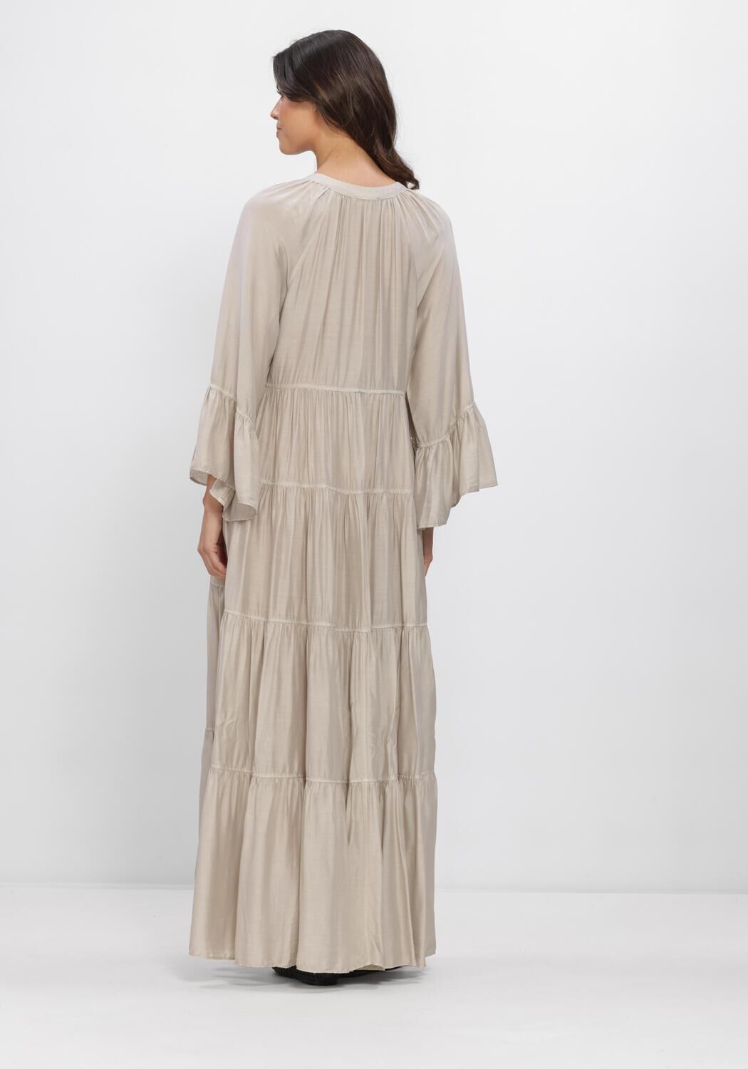 Beige NEMA Jurken N226 - large