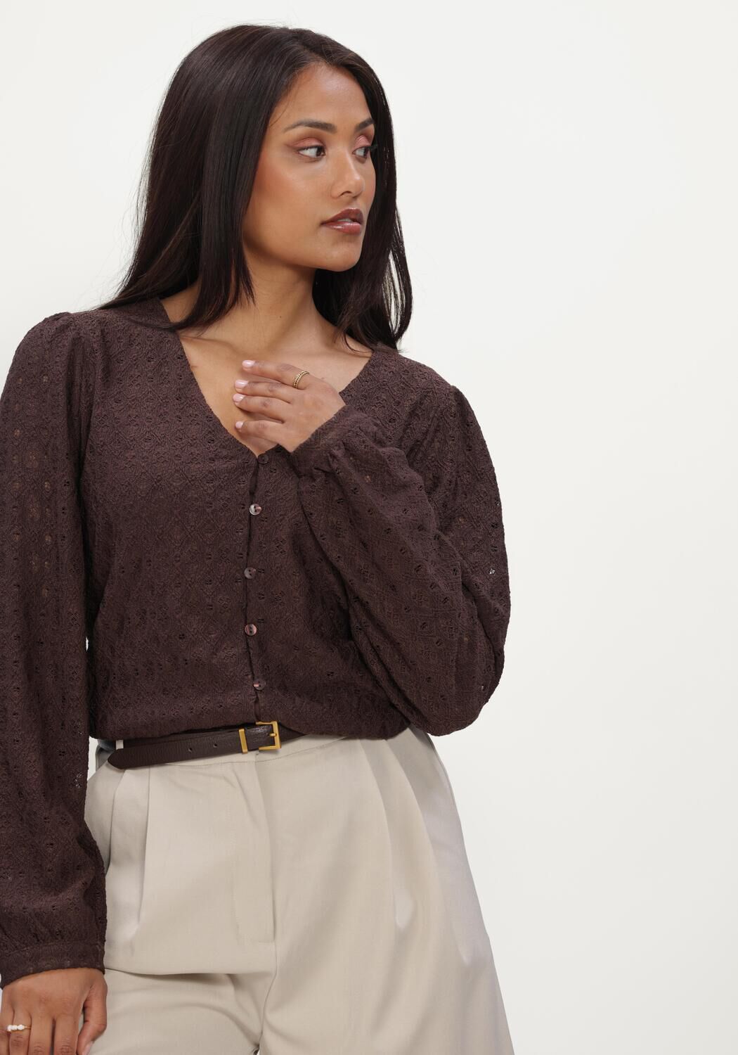 Bruine OBJECT Top OBJLAILA L/S V-NECK TOP NOOS - large