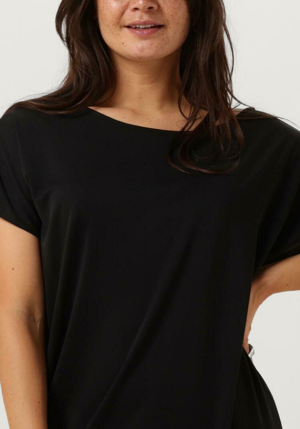 MINUS Dames Jurken Ophelia Boat Neck Short Sleeve Midi Modal Dress Zwart
