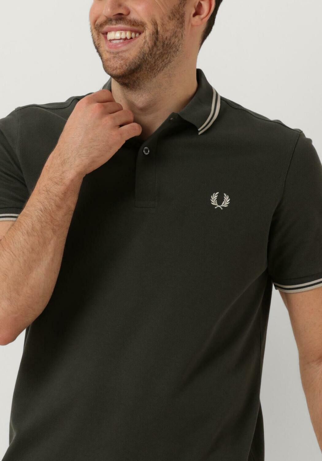 FRED PERRY Heren Polo's & T-shirts The Twin Tipped Shirt Groen