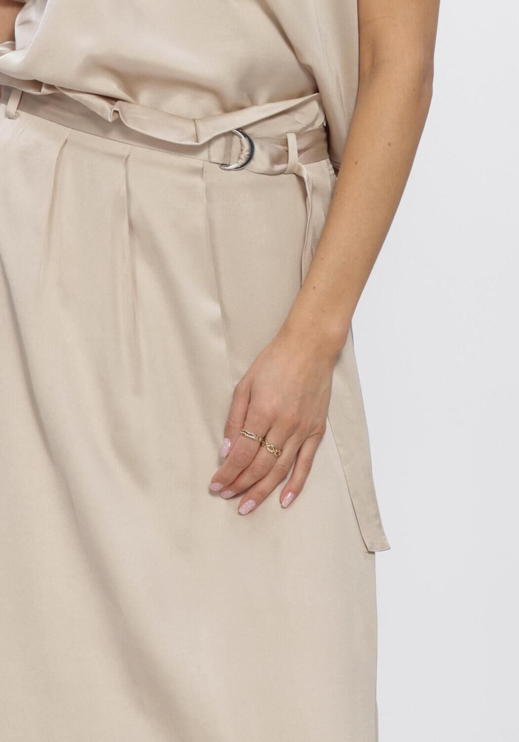 Beige BRUUNS BAZAAR Midirok WECKIABBSURINA SKIRT - large