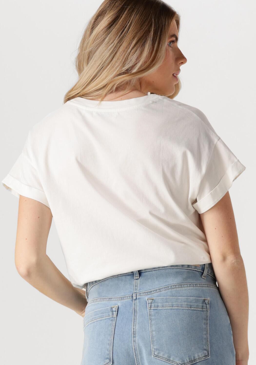 NUKUS Dames Tops & T-shirts Meike Shirt The Sunday Wit