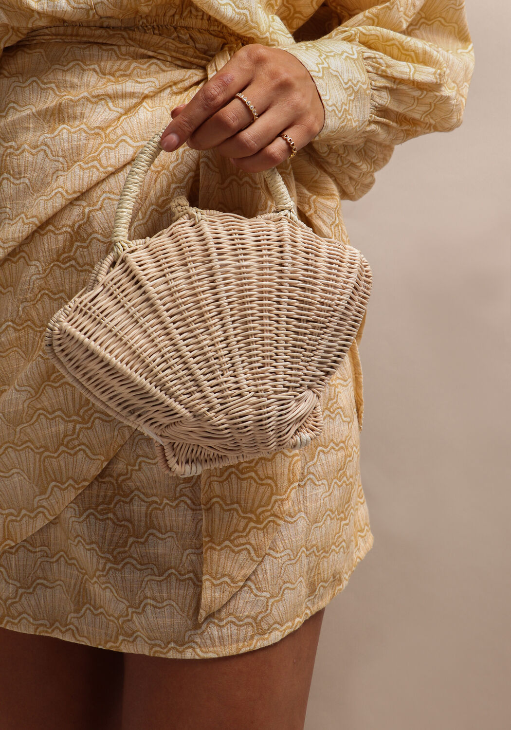 beige omoda atelier handtas x kae