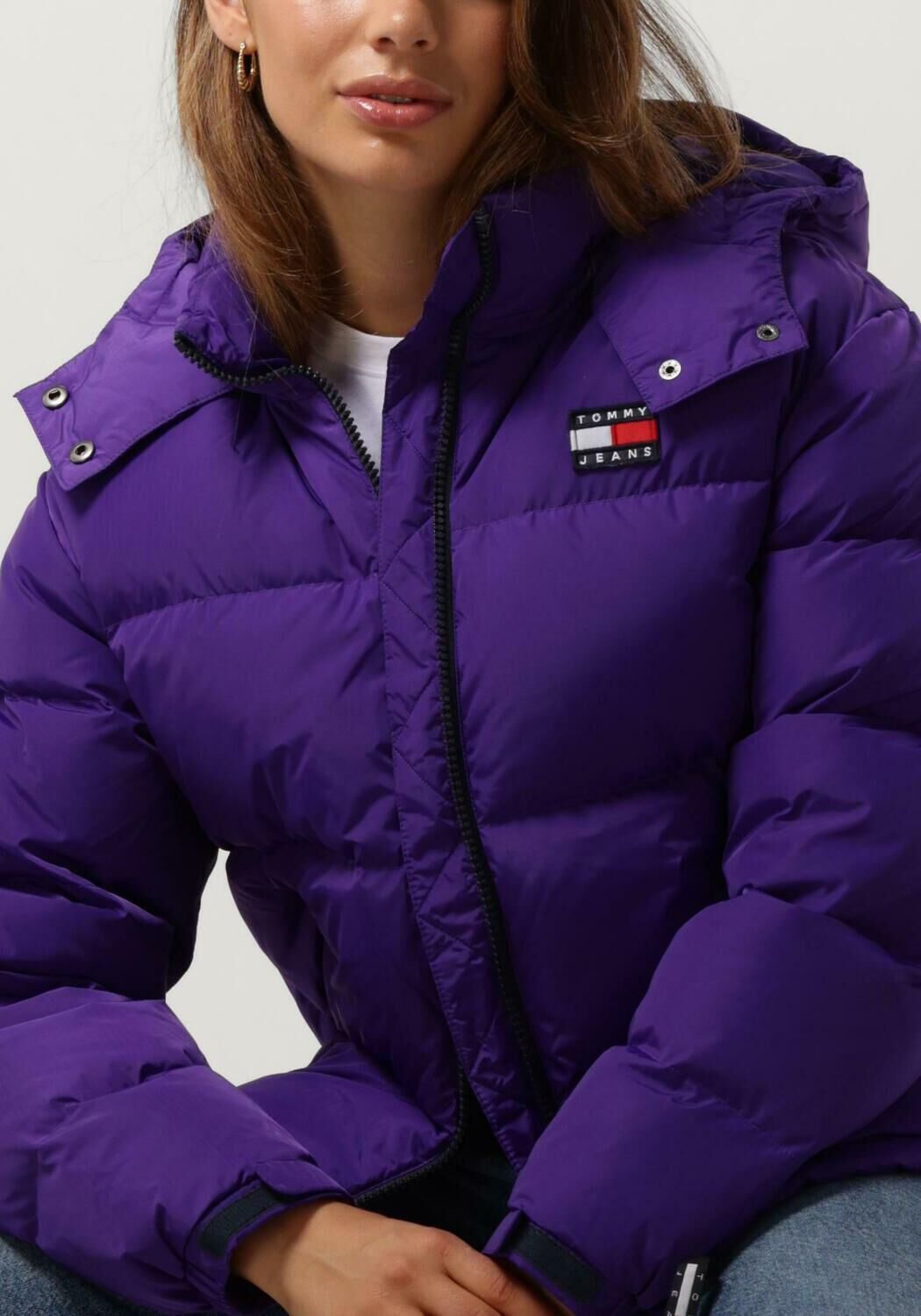Paarse TOMMY JEANS Gewatteerde jas TJW ALASKA PUFFER | Omoda