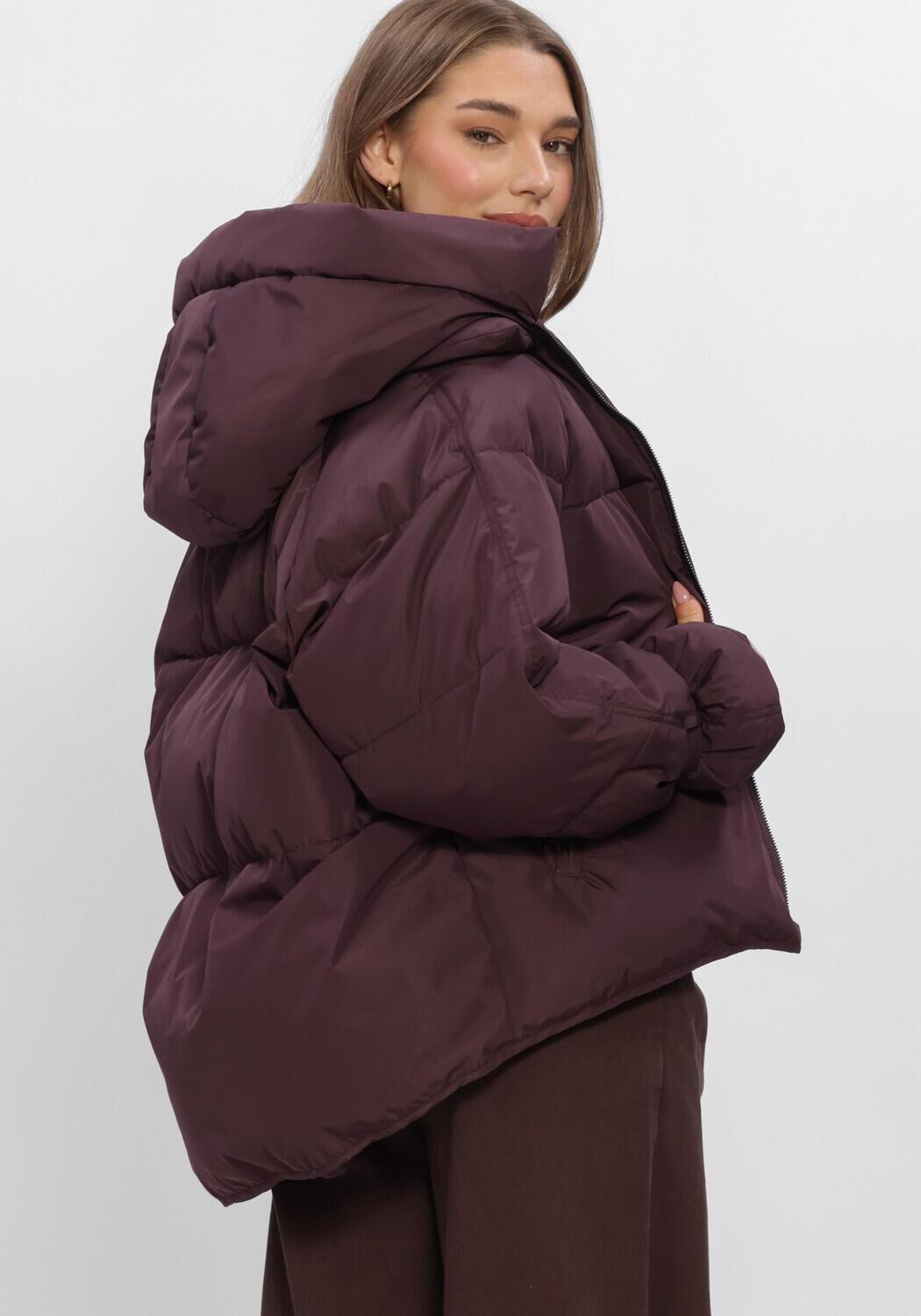 WITHBLACK Dames Jassen Wblkylie Real Down Jacket Bordeaux