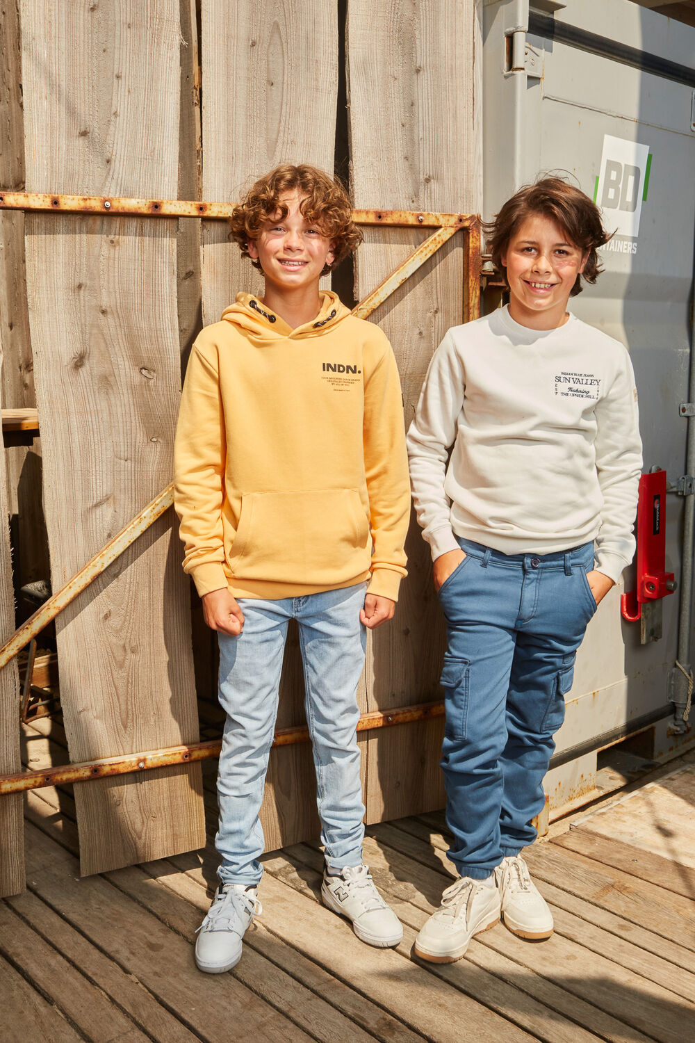 Witte INDIAN BLUE JEANS Sweater SWEATER SUN VALLEY - large