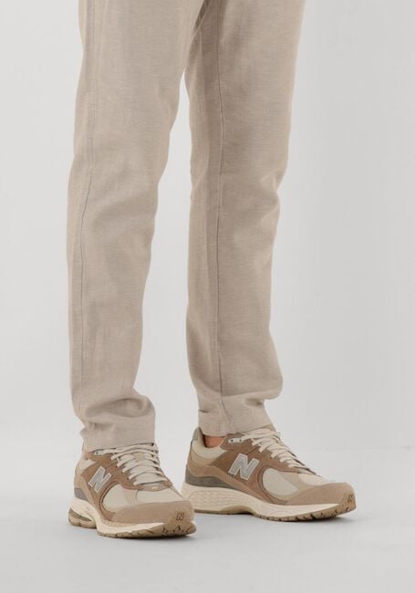 Bruine NEW BALANCE Lage sneakers M2002R M Bruine NEW BALANCE Lage sneakers M2002R M - large