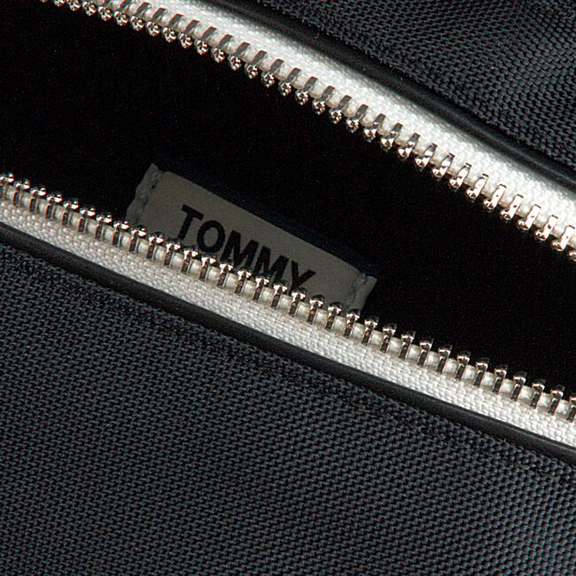 Zwarte TOMMY HILFIGER Heuptas LOGO TAPE BUMBAG Zwarte TOMMY HILFIGER Heuptas LOGO TAPE BUMBAG - large