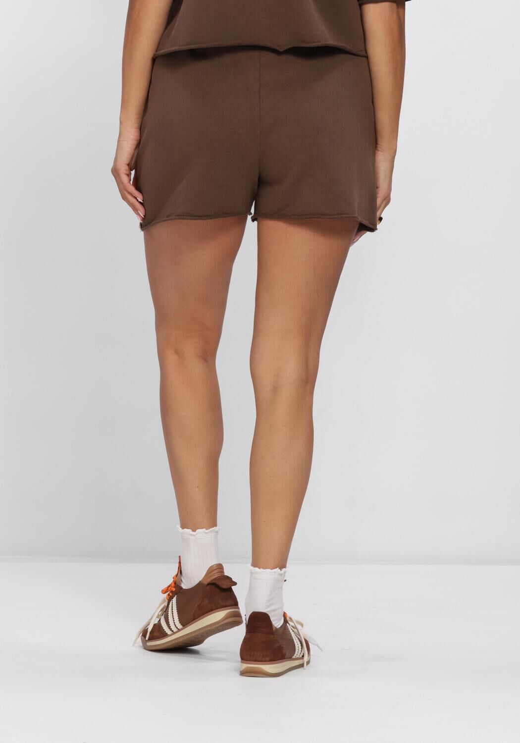Bruine ALIX THE LABEL Korte broek LADIES KNITTED SPORTY SUMMER SHORTS - large