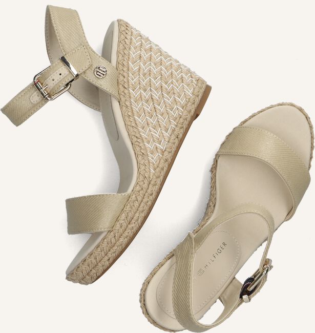 Gouden TOMMY HILFIGER Sandalen SHINY TOUCHES HIGH WEDGE Gouden TOMMY HILFIGER Sandalen SHINY TOUCHES HIGH WEDGE - large