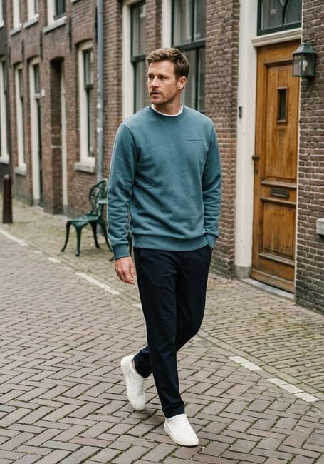 Blauwe PEAK PERFORMANCE Sweater ORIGINAL SMALL LOGO CREW MEN - large