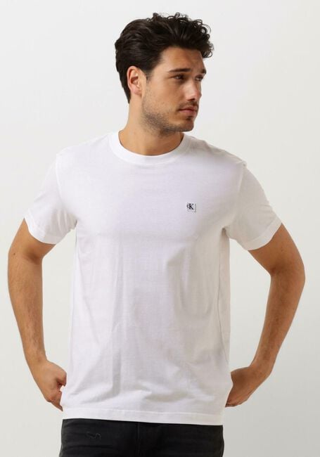Witte CALVIN KLEIN T-shirt CK EMBRO BADGE TEE - large