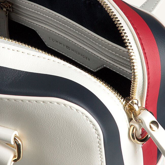 Witte TOMMY HILFIGER Schoudertas TH CORPORATE MINI TRUNK Witte TOMMY HILFIGER Schoudertas TH CORPORATE MINI TRUNK - large