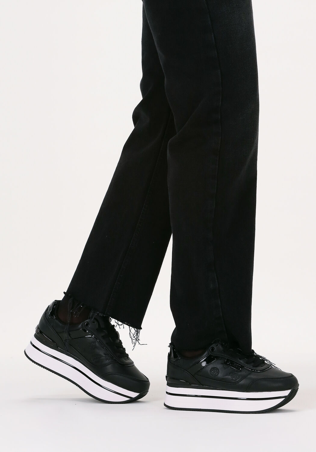 Zwarte GUESS Lage sneakers HANSIN - large