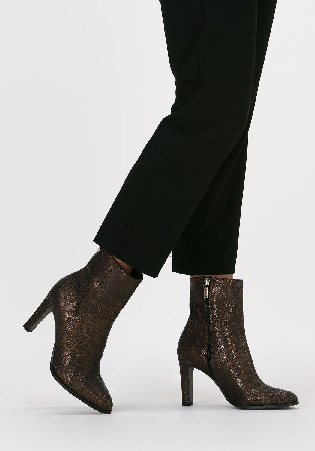 Bruine NOTRE-V Enkellaarsjes 18236 - large