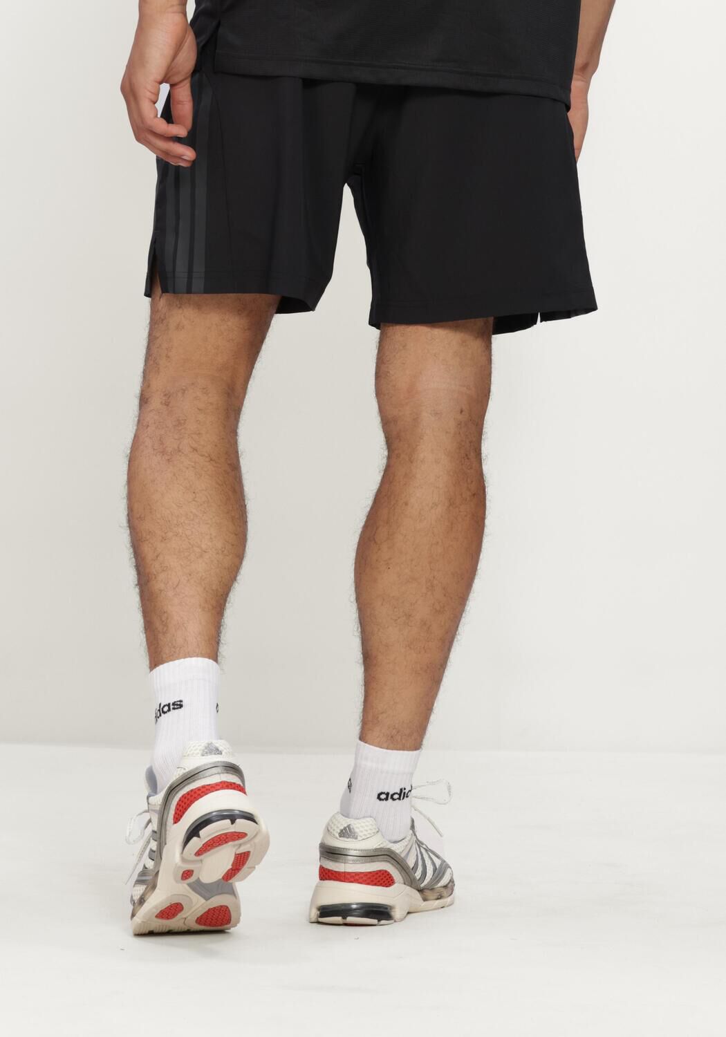 Zwarte ADIDAS Sportshorts TECHESS 3S SHORT - large