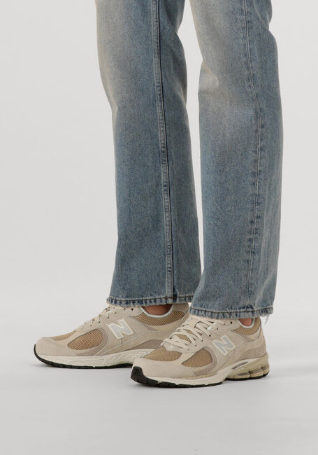 Beige NEW BALANCE Lage sneakers M2002R M - large