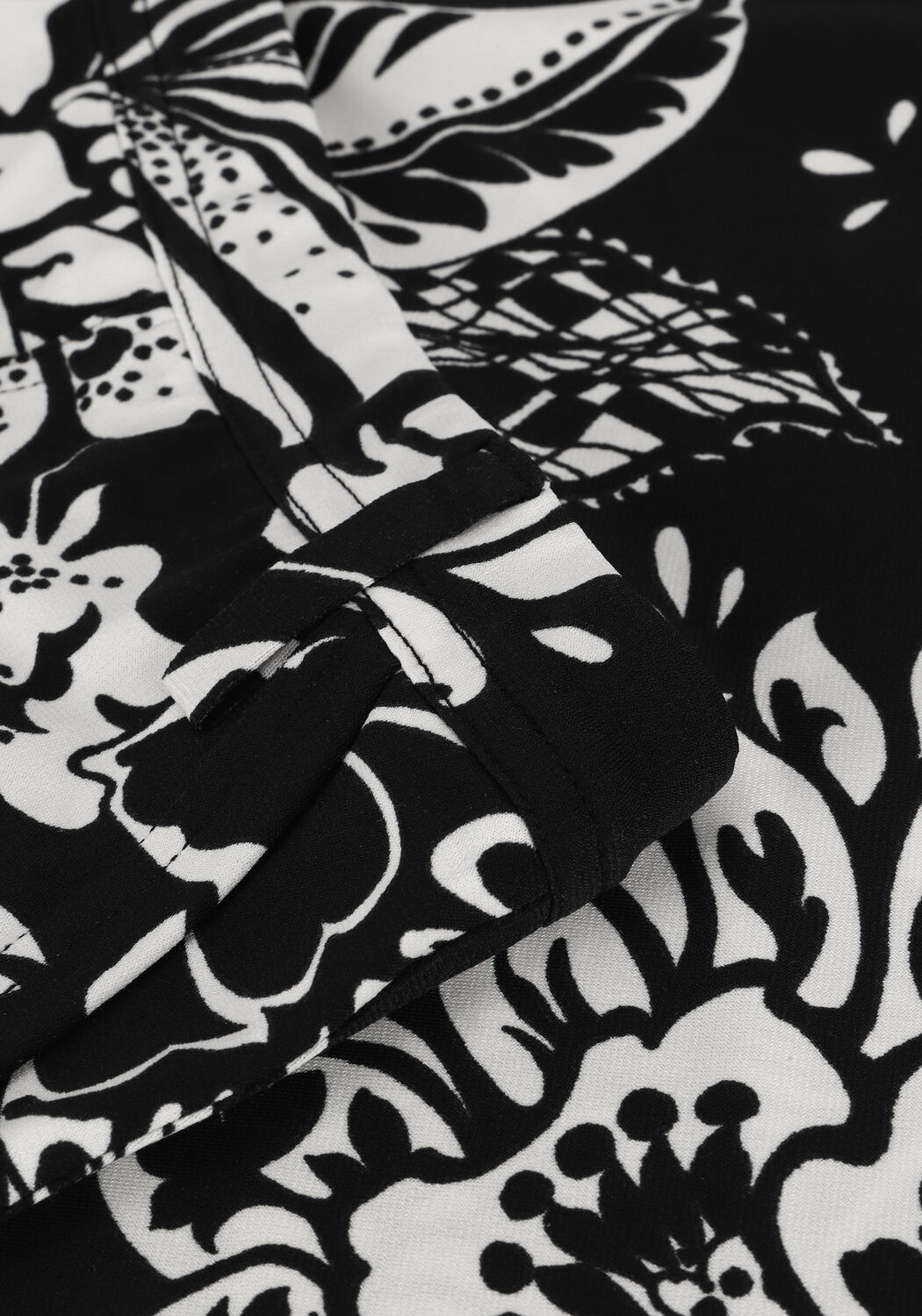 Zwarte VANILIA Midirok SWIRL FLOWER - large