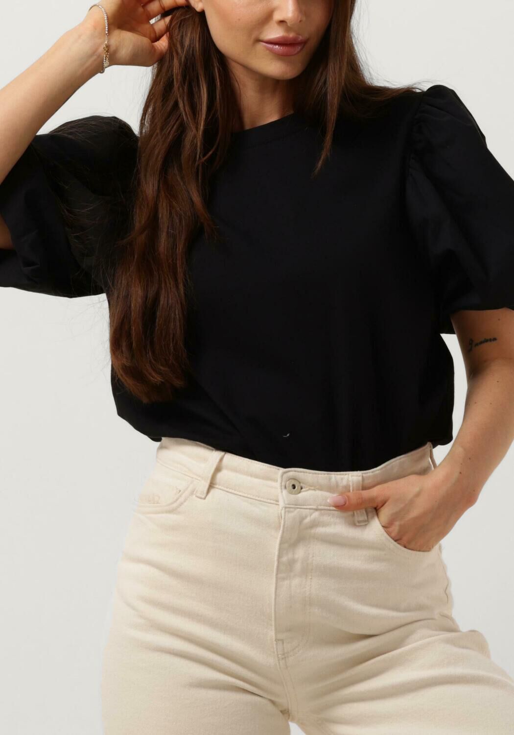 NOTRE-V Dames Tops & T-shirts Nv-dolf Puff Sleeve Top Zwart