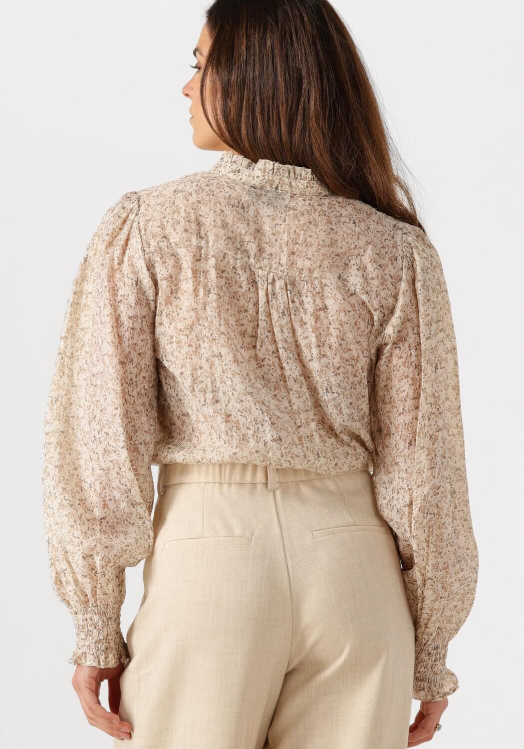 NEO NOIR Dames Blouses Selfina Graphic Flower Blouse Ecru