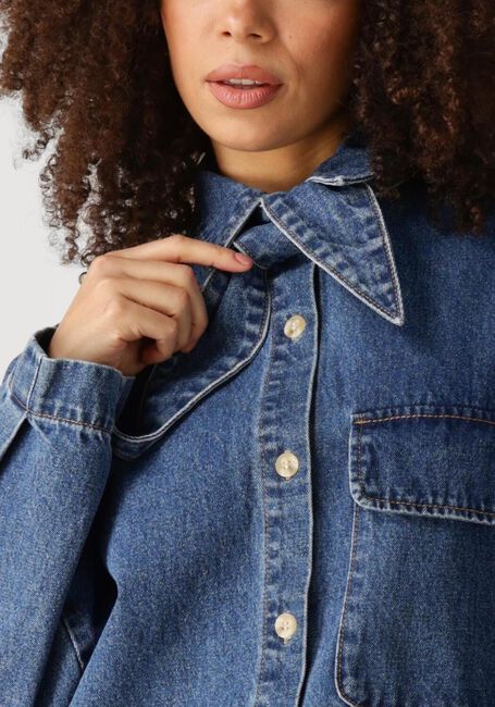 Blauwe EDITED Blouses OVERSIZE ANISHA OVERSHIRT - large