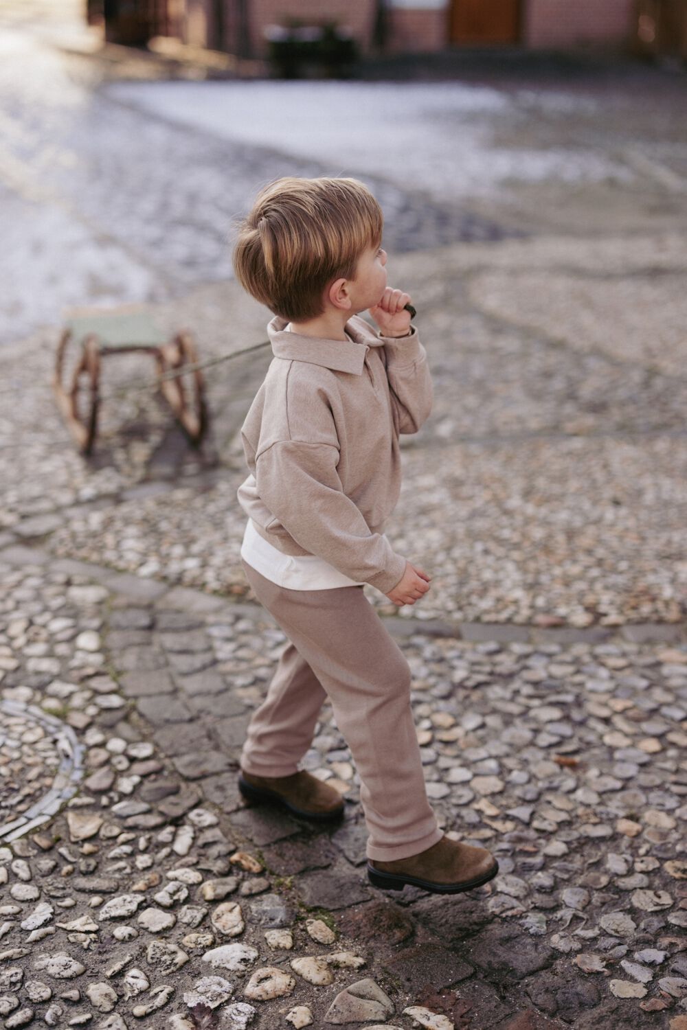 Taupe MR.LOUTRE Lange broeken JAMES - large