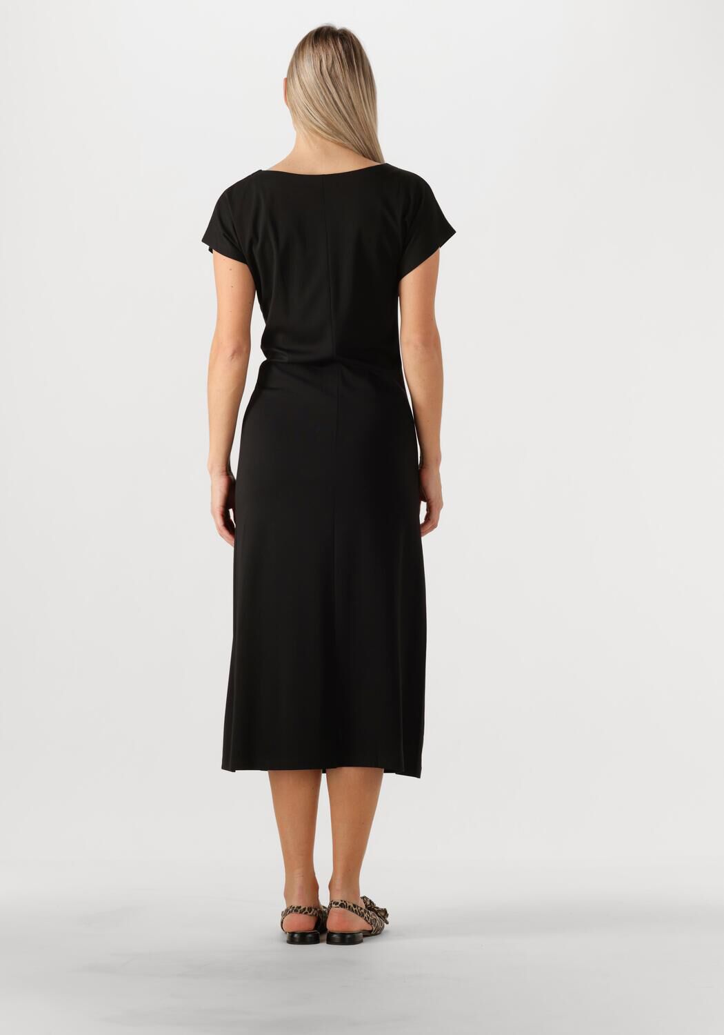 KNIT-TED Dames Jurken Zwaan Zwart