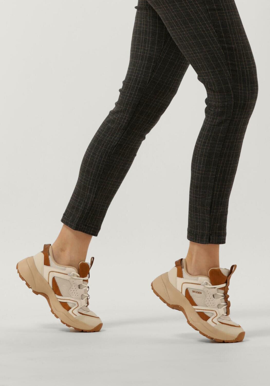 Bruine WODEN Lage sneakers SIF TECH - large