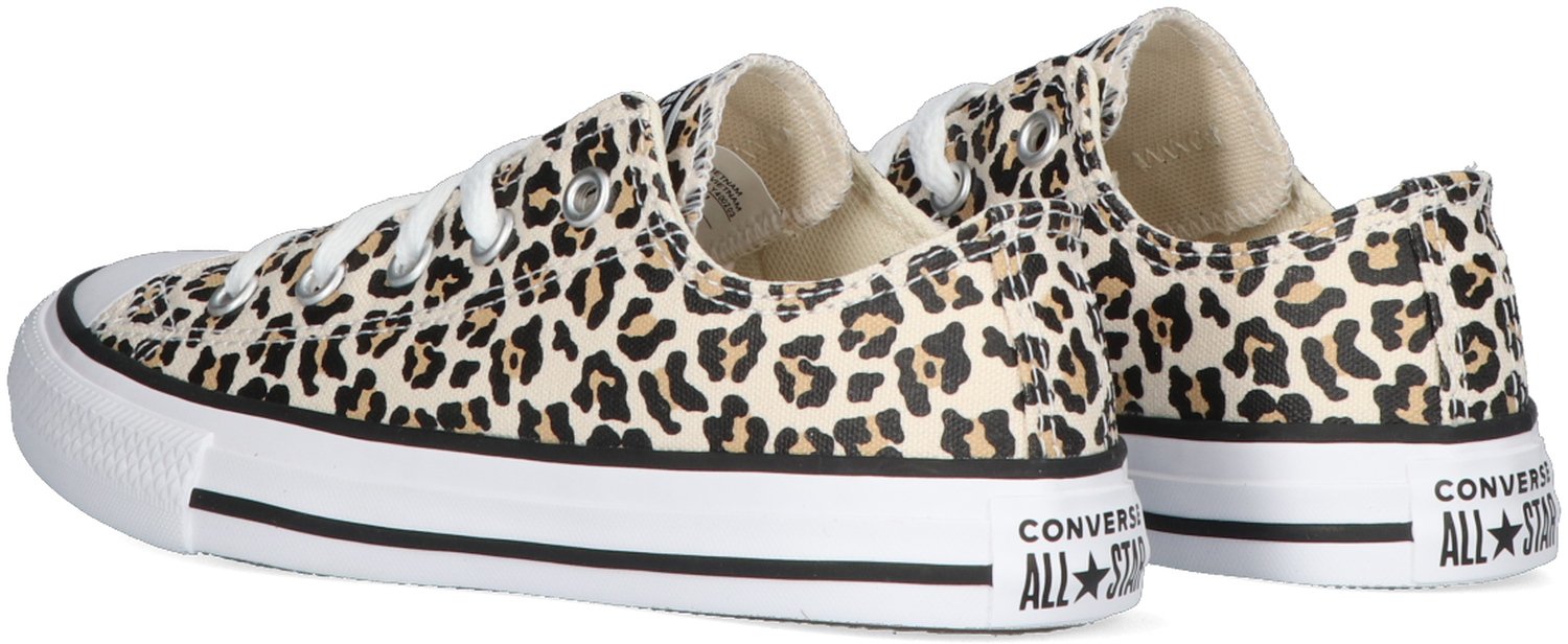 converse fluffy beige