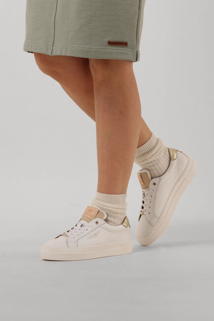 Witte FRED DE LA BRETONIERE Lage sneakers 1010101539 - large