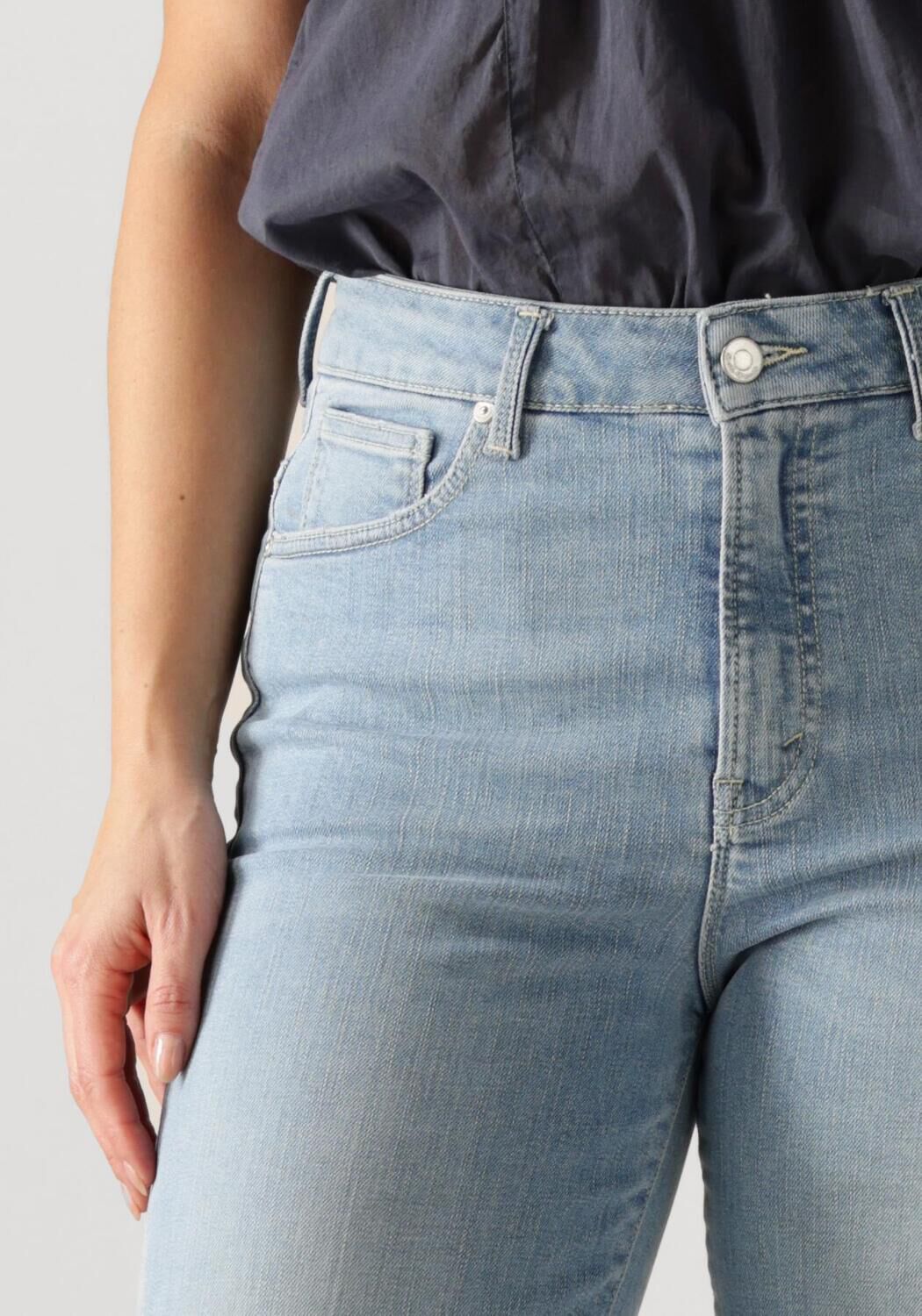 CIRCLE OF TRUST Dames Jeans Marlow Dnm Blauw