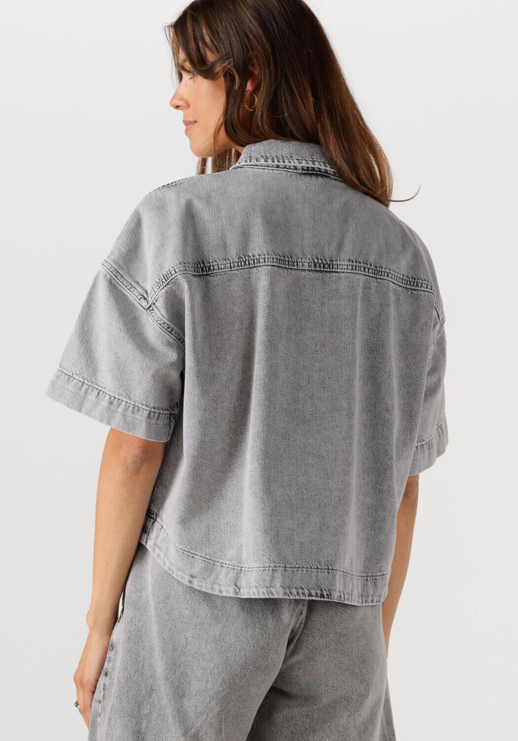 MY ESSENTIAL WARDROBE Dames Blouses Malomw143 Boxy Short Shirt Lichtgrijs