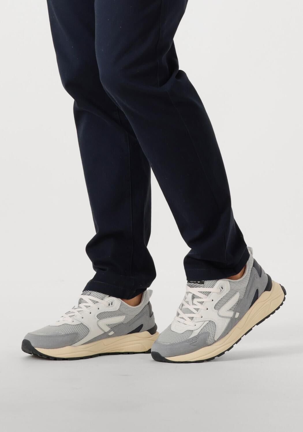 Grijze HUB Lage sneakers GRID-M - large