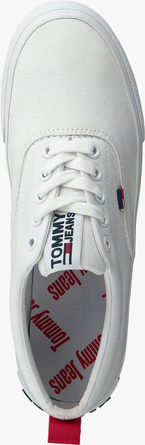 Witte TOMMY HILFIGER Lage sneakers LOWCUT ESSENTIAL - large