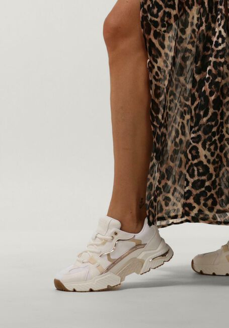 Witte GUESS Lage sneakers CARRLI Witte GUESS Lage sneakers CARRLI - large